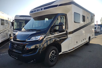 Laika Kreos je zástupce populárních polointegrovaných vozů. Základem je Fiat Ducato.