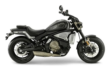 QJMotor SRV 700